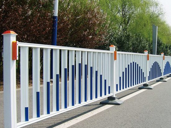 濟南道路市政護欄網(wǎng)廠家新報價 樣式