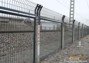 廠區三角折彎護欄網圖片 高清大圖 谷瀑環保